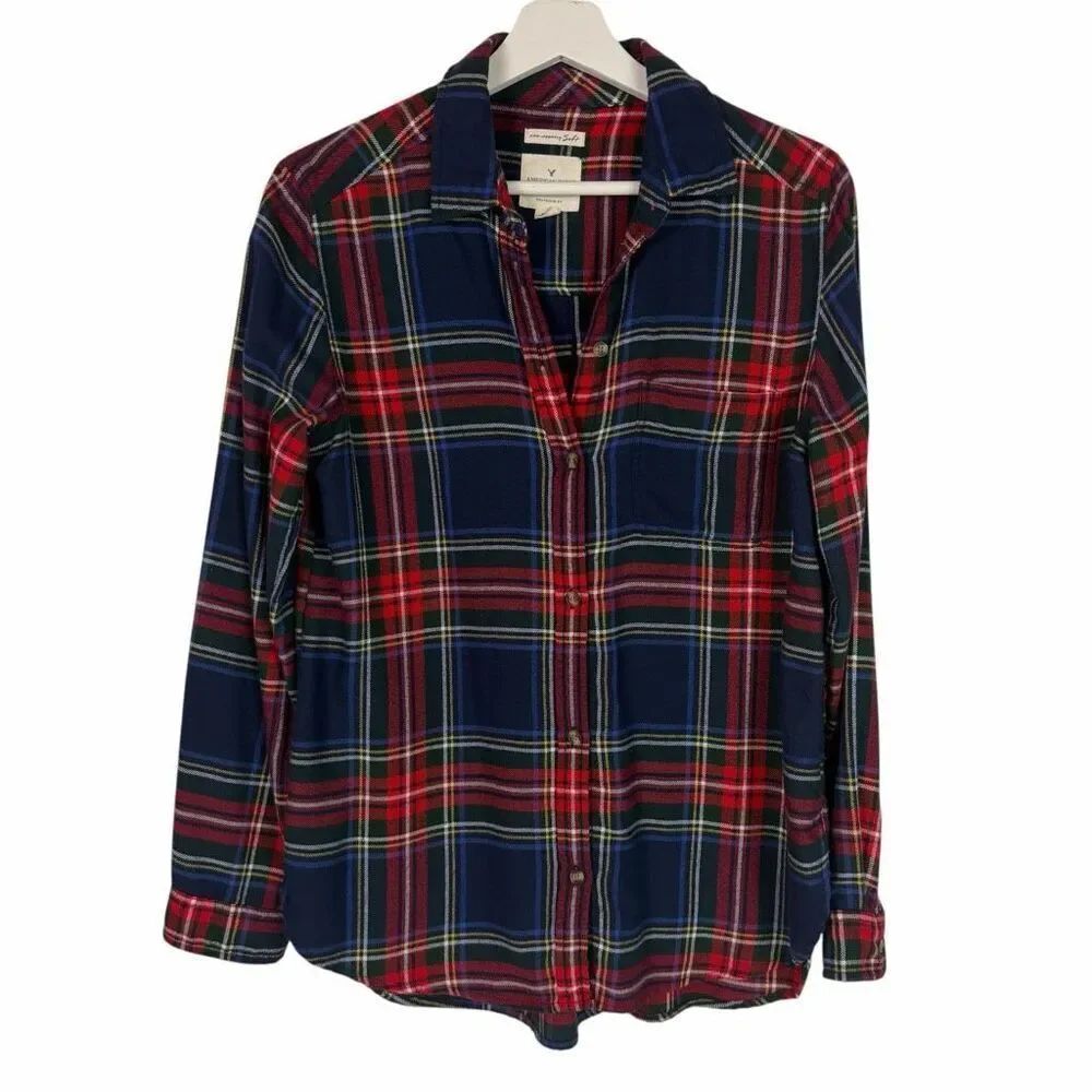 American Eagle Medium Boyfriend Fit Flannel Shirt